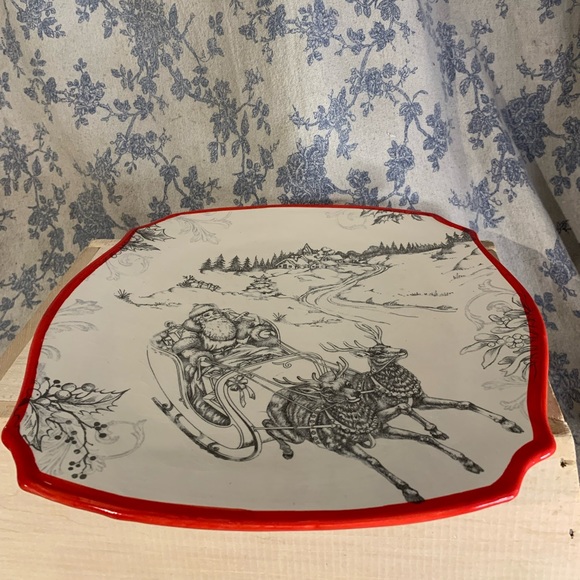 Giftcraft 10" Square Christmas Plate ft. Santa's Sleigh and Red Rim - Picture 8 of 9